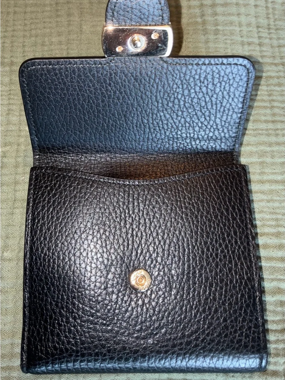 Gucci Black Pebbled Leather Wallet with Gold Double G - Picture 8 of 12